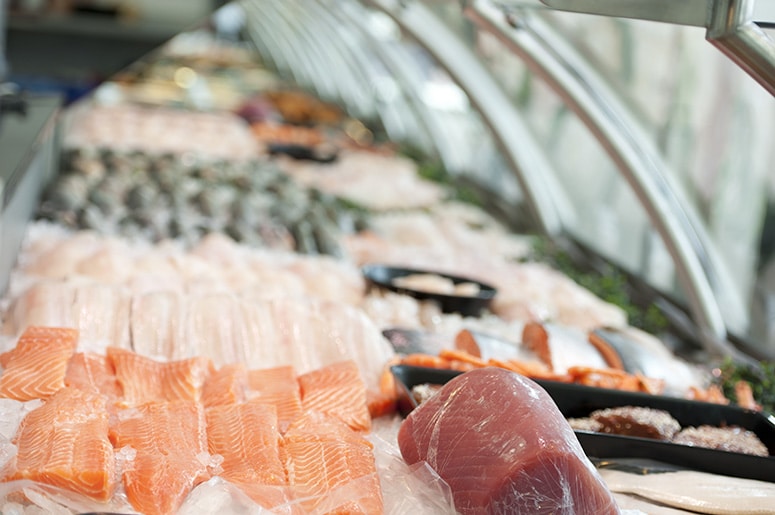 Zeevishandel Volendam Uithoorn winkelcentrum Zijdelwaard