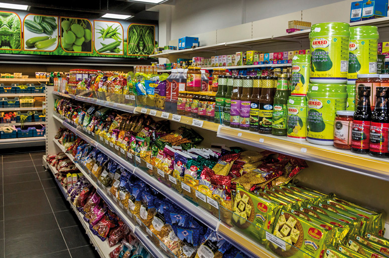 Kashmir Food Store Uithoorn winkelcentrum Zijdelwaard